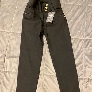 NWT stretch jeans, black denim, high waisted skinny, butt lifting, gold accents